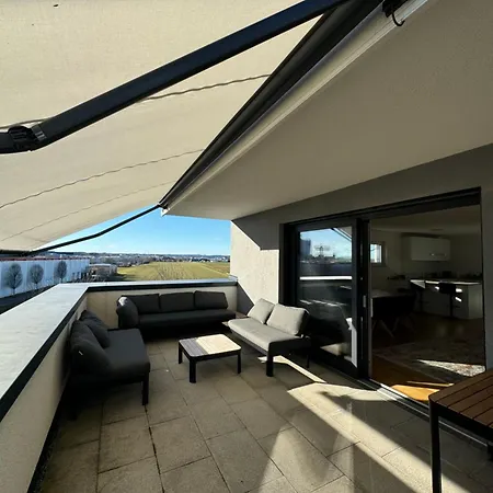Penthouse - Skyline Apartment